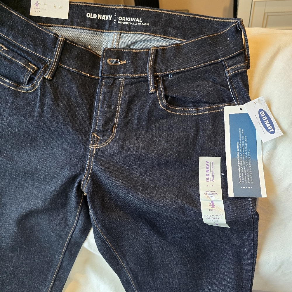 NWT Old Navy Dark Wash Bootcut Jeans 4P